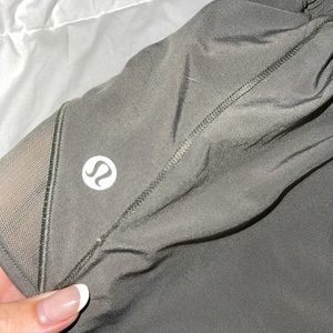 Lululemon hotty hot shorts - size 4